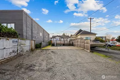 605 Main Street, Edmonds, WA 98020 - Photo 17