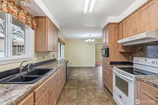 1935 Westside Hwy, Kelso, WA 98626 - Photo 9