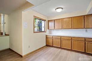 1602 NE 140th St, Seattle, WA 98125 - Photo 5