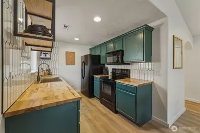 1203 SW Carver Street, College Place, WA 99324 - Photo 9