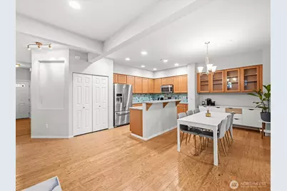 20734 76th Avenue W #D, Edmonds, WA 98026 - Photo 7