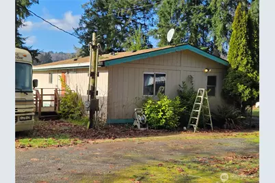 208 Burma Road, Castle Rock, WA 98611 - Photo 3