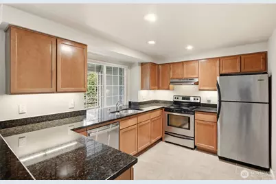 10016 NE 120th Lane #F201, Kirkland, WA 98034 - Photo 7
