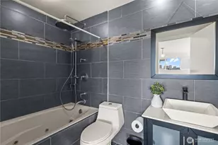 1214 Taylor Ave N, Seattle, WA 98109 - Photo 25