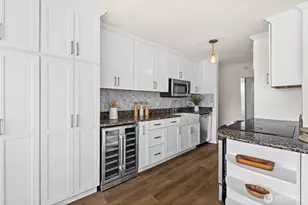 1214 Taylor Ave N, Seattle, WA 98109 - Photo 15