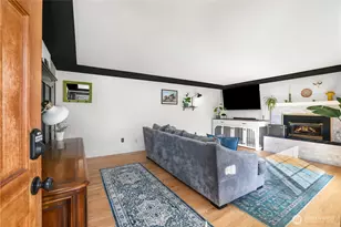 912 9th St NW, Puyallup, WA 98371 - Photo 3