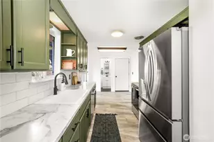 912 9th St NW, Puyallup, WA 98371 - Photo 13