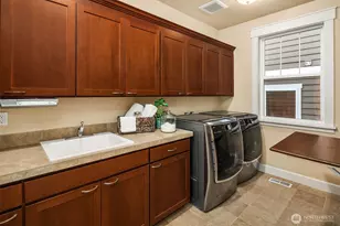 3311 Burnett Ave N, Renton, WA 98056 - Photo 31