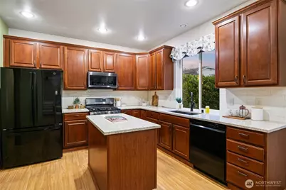 14027 SE 281st Street, Kent, WA 98042 - Photo 11