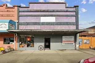 322 W Main St, Elma, WA 98557 - Photo 1