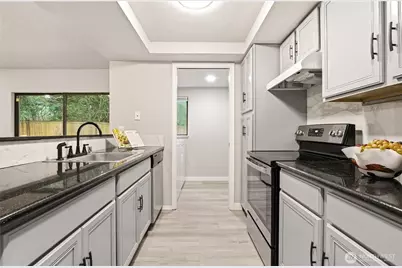 14401 SE Petrovitsky Road #B102, Renton, WA 98058 - Photo 7