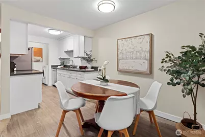 16817 Larch Way #E103, Lynnwood, WA 98037 - Photo 3