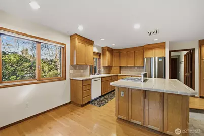 7810 175th Street SW, Edmonds, WA 98026 - Photo 7