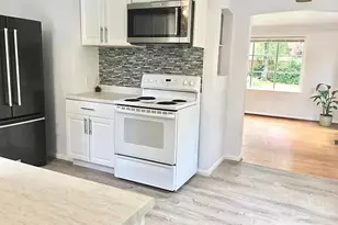 15254 Dayton Ave N, Shoreline, WA 98133 - Photo 9