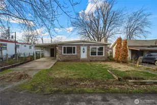 917 Parallel St, Milton-Freewater, OR 97862 - Photo 1