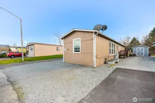 1400 5595 Old N 30th St, Mount Vernon, WA 98273 - Photo 1