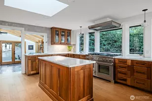 13884 Polaris Point Ln, Anacortes, WA 98221 - Photo 7