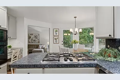 22113 NE 23rd Street, Sammamish, WA 98074 - Photo 11