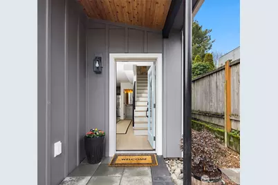 7521 12th Avenue NW, Seattle, WA 98117 - Photo 3