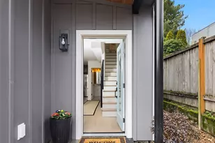 7521 12th Ave NW, Seattle, WA 98117 - Photo 3