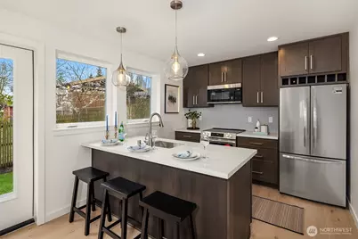 7521 12th Avenue NW, Seattle, WA 98117 - Photo 11