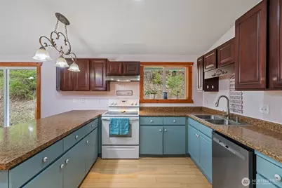 38220 NE Sunset Falls Road, Yacolt, WA 98675 - Photo 13