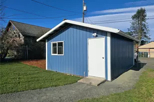 1035 W 8th St, Port Angeles, WA 98363 - Photo 13