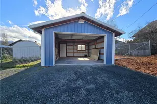 1035 W 8th St, Port Angeles, WA 98363 - Photo 15