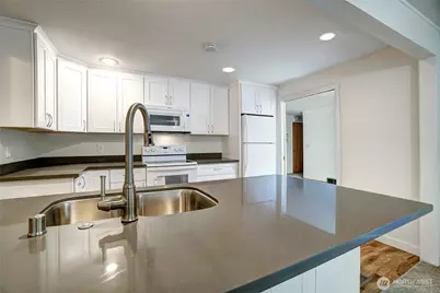 26 6th Street S, Kirkland, WA 98033 - Photo 7