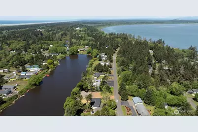 743 Copalis Avenue NE, Ocean Shores, WA 98569 - Photo 13