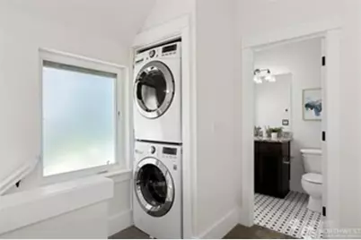 5257 23rd Avenue SW, Seattle, WA 98106 - Photo 13