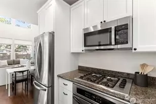 5257 23rd Ave SW, Seattle, WA 98106 - Photo 9