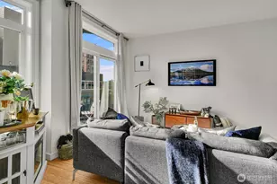 2414 1st Ave, Seattle, WA 98121 - Photo 13