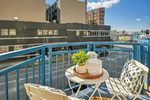 2414 1st Ave, Seattle, WA 98121 - Photo 15