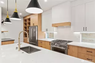 9012 124th Ln NE, Kirkland, WA 98033 - Photo 9