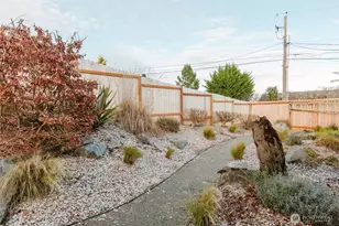 1046 Puget Dr SE, Port Orchard, WA 98366 - Photo 35