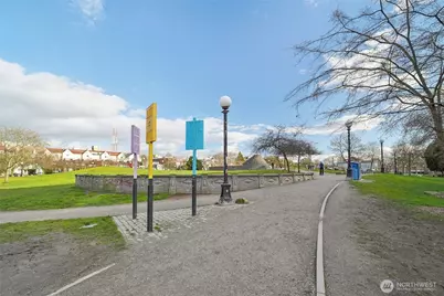 717 E Denny Way #4B, Seattle, WA 98122 - Photo 29