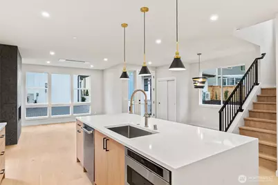 9012 124th Lane NE, Kirkland, WA 98033 - Photo 7