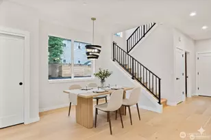 9012 124th Ln NE, Kirkland, WA 98033 - Photo 3