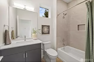 1317 N 185th St, Shoreline, WA 98133 - Photo 31