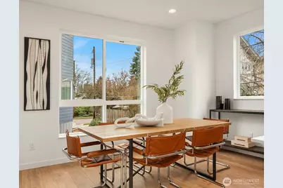 223 NE 75th Street, Seattle, WA 98115 - Photo 9
