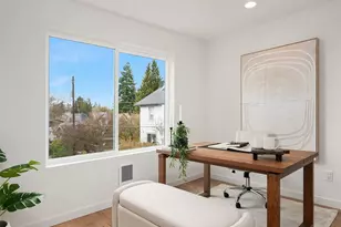 223 NE 75th St, Seattle, WA 98115 - Photo 19