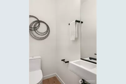 223 NE 75th Street, Seattle, WA 98115 - Photo 15