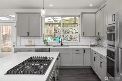 12506 68th Avenue SE, Snohomish, WA 98296 - Photo 11