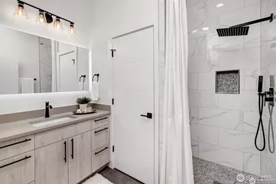 12215 Des Moines Memorial Drive S #B, Seattle, WA 98168 - Photo 9