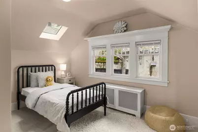 1107 Grand Avenue, Seattle, WA 98122 - Photo 19