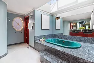 4701 NE Shore Pl, Lake Forest Park, WA 98155 - Photo 17