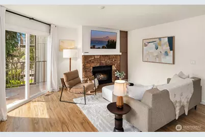 18003 108th Avenue NE #B2, Bothell, WA 98011 - Photo 3