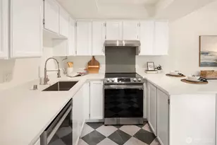 18003 108th Ave NE, Bothell, WA 98011 - Photo 11