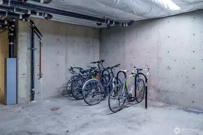 124 Bellevue Avenue E #206, Seattle, WA 98102 - Photo 21